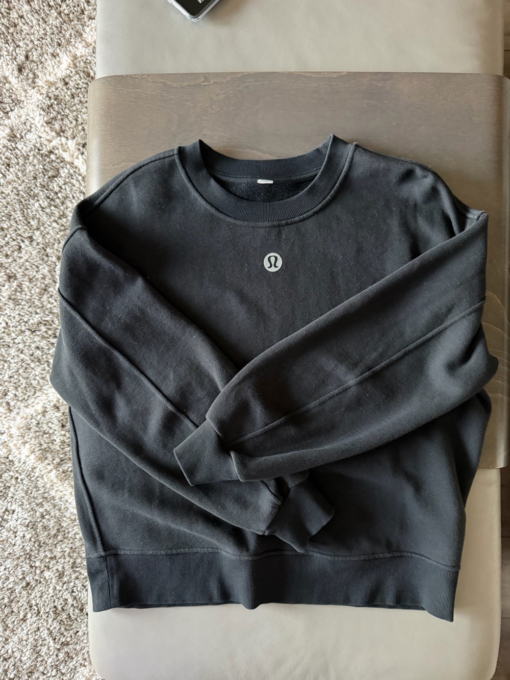 lululemon athletica Men’s Black Crewneck Pullover